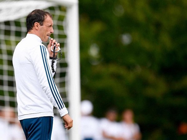 Berita Transfer: Allegri Tak Terburu-Buru Menagih Gelandang Baru Pada Juventus