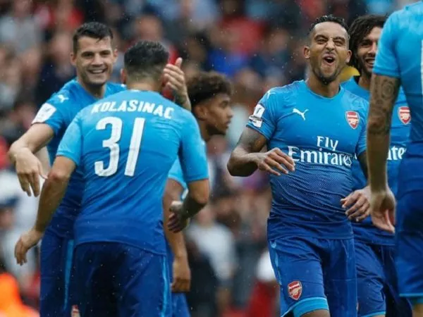 Review Emirates Cup: Arsenal 5-2 Benfica, Brace Theo Walcott Antaran The Gunners Menang Meyakinkan