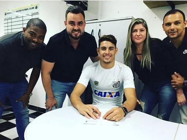 Berita Transfer: Ditaksir Arsenal dan United, Bintang Muda Brasil Malah Ingin Main di Serie A