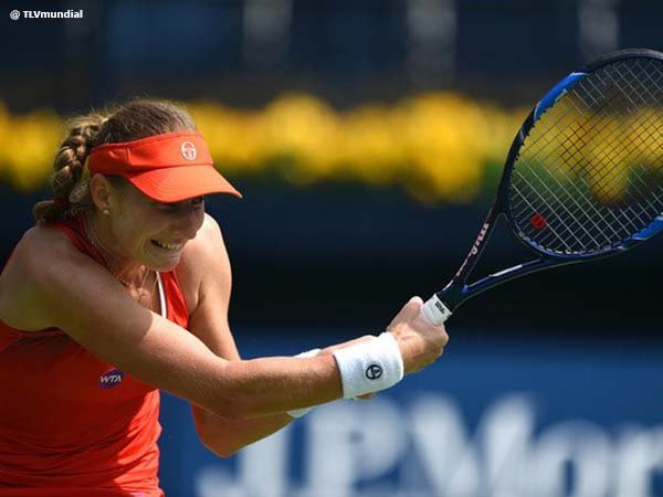 Berita Tenis: Simona Halep Mundur, Ekaterina Makarova Tembus Semifinal di Washington