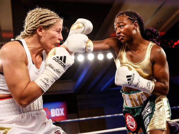 Berita Tinju: Bekuk Nikki Adler, Claressa Shields Rebut Sabuk Menengah Super WBC dan IBF Wanita