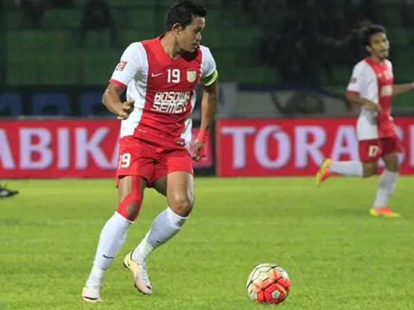 Berita Liga 1 Indonesia: Semen Padang Gagal Dapatkan Hasyim Kipuw dan Rizky Pellu