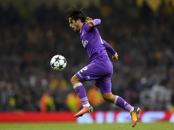 Berita Liga Spanyol: Isco Benarkan Kontrak Barunya Bersama El Real Hampir Rampung