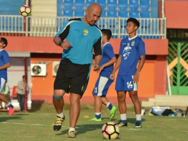 Berita Liga 1 Indonesia: Ikut Kursus Lisensi A AFC, Ini Kelebihan Caretaker Persib Ketimbang Peserta Lain