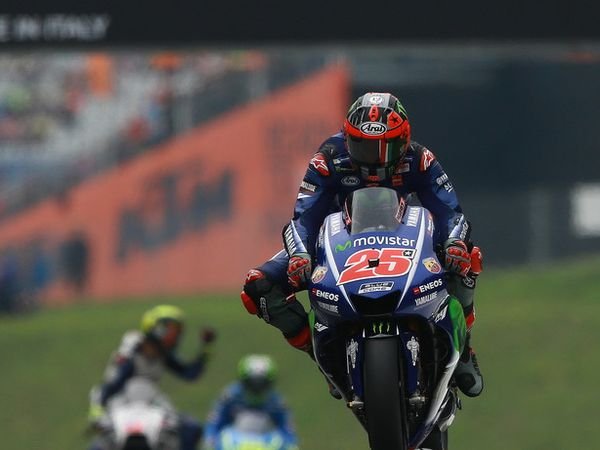 Berita MotoGP: Hasil Latihan Bebas 1 GP Inggris, Vinales Tercepat Lorenzo Kedua