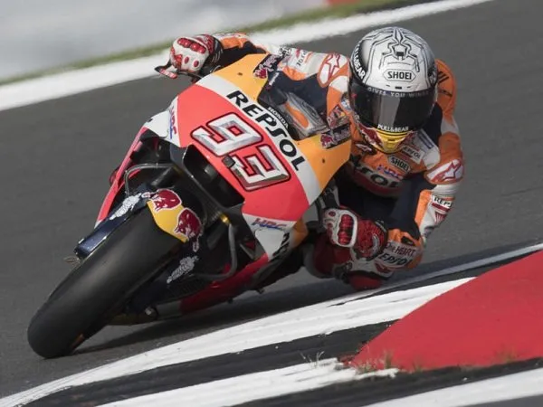 Berita MotoGP: Hasil Kualifikasi GP Inggris, Rebut Pole Position dari Rossi, Marquez Patahkan Rekor Silverstone