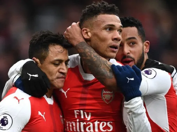 Berita Transfer: Gagal Capai Kesepakatan, Watford Mundur dari Perburuan Bek Arsenal