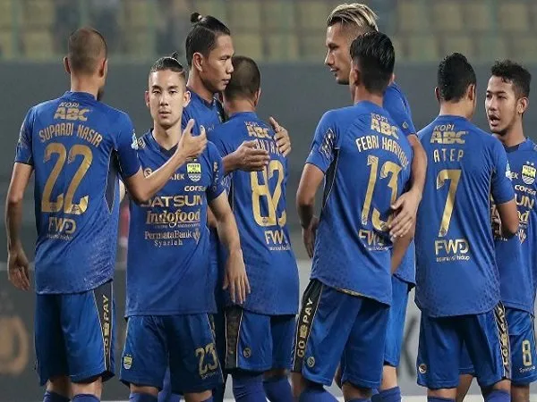 Berita Liga 1 Indonesia: Latihan Persib Sempat Terganggu Helikopter