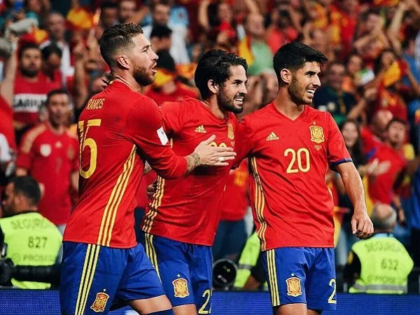 Ragam Sepak Bola: Isco dan Asensio Bisa Kembalikan Masa Kejayaan Timnas Spanyol