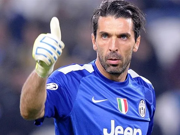 Ragam Liga Italia: Buffon Sebut Ronaldo Seperti Bukan Manusia