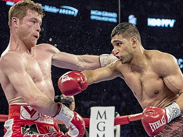 Amir Khan Yakin Canelo Kalahkan Golovkin