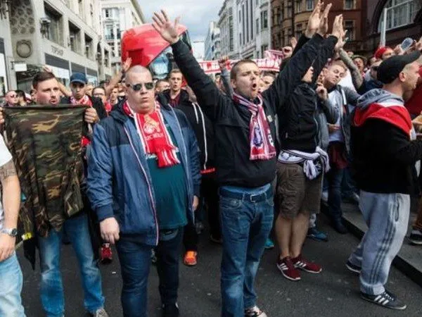Cologne Minta Maaf untuk Ulah Fans Mereka