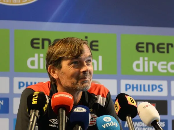 Jelang Laga PSV vs Feyenoord, Cocu Prediksi Bakal Berat dan Emosional