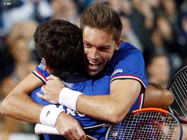 Hasil Davis Cup: Menangi Nomor Ganda, Perancis Unggul 2-1 Atas Serbia