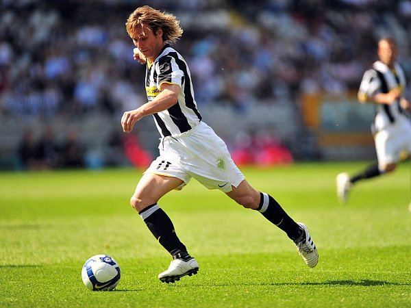 Pavel Nedved Turun Gunung dari Masa Pensiun di Usia 45 Tahun