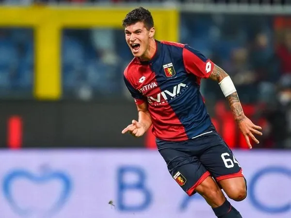 Tak Sendirian, Milan Masih Minati Wonderkid Genoa