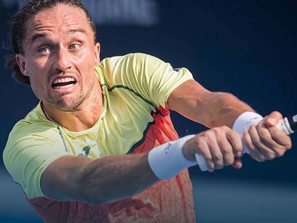 Alexandr Dolgopolov Melaju Babak Kedua Di Shenzhen