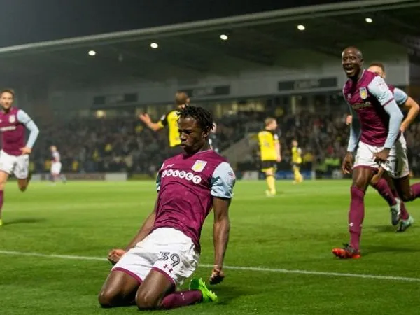 Manchester United dan Arsenal Kirimkan Wakil Amati Talenta Muda Aston Villa