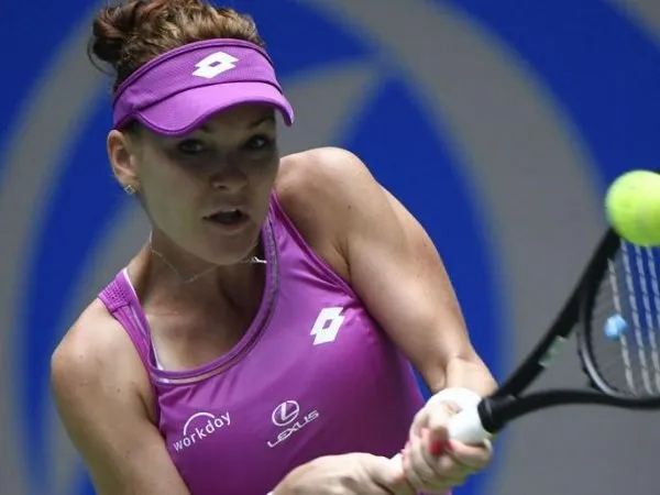Sisihkan Carina Witthoeft, Agnieszka Radwanska Awali Kampanye Demi Pertahankan Gelar Di Beijing