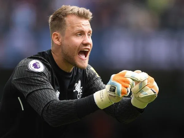Simon Mignolet Yakin Liverpool Akan Tampil Beda Saat Lawan Manchester United
