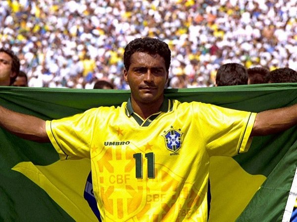 Romario Klaim Dirinya Dua Kali Lebih Hebat dari Ronaldo dan Messi