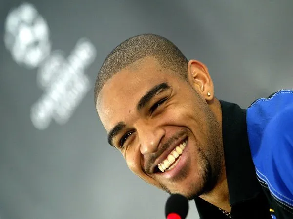 Eks Penyerang Inter Milan, Adriano Ingin Kembali Merumput