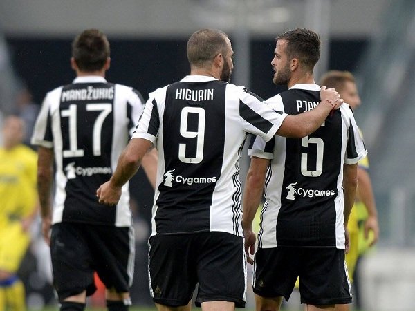 Juventus Kenakan Seragam Spesial Perayaan 120 Tahun Saat Hadapi Benevento