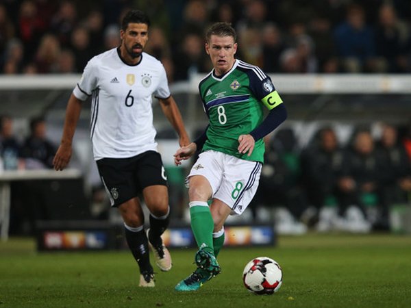 Steven Davis Sebut Irlandia Utara Terinspirasi Momen Indah Euro 2016