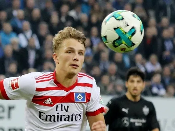 Ambil Langkah Gaet Penyerang Belia Hamburg, Arsenal dan Tottenham Siap Menghadang
