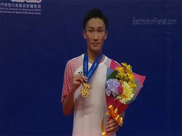Kento Momota Juara Macau Open Grand Prix Gold 2017