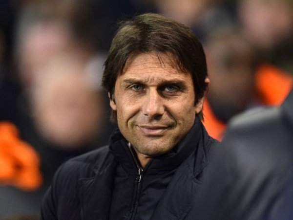 Timnas Italia Atau Milan? Ini Pilihan Conte