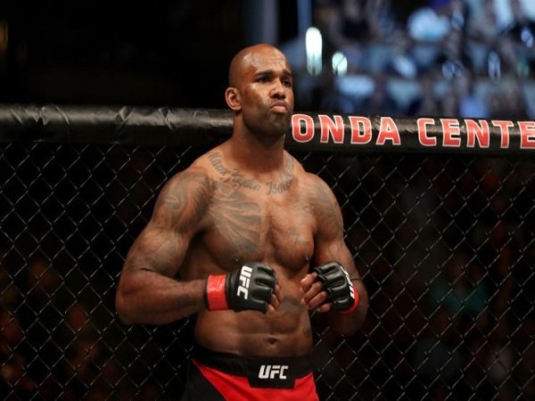 Jimi Manuwa Siap Hadapi Daniel Cormier Demi Gelar Juara UFC