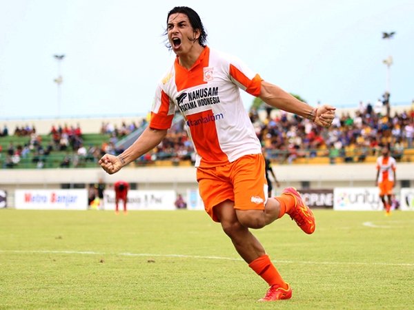 Eks Bomber PBFC Jadi Asisten Mario Gomez di Persib