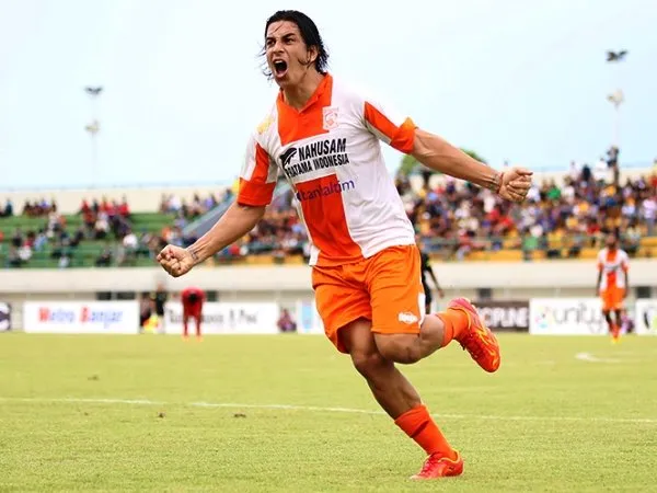 Eks Bomber PBFC Jadi Asisten Mario Gomez di Persib