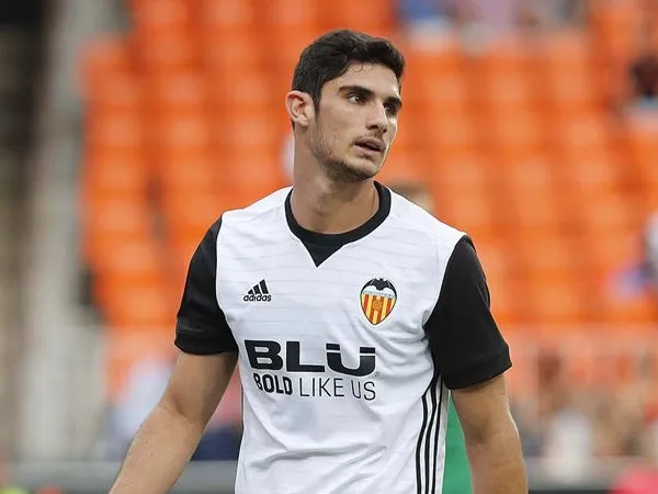 Pembelian Guedes oleh Valencia Terancam Batal