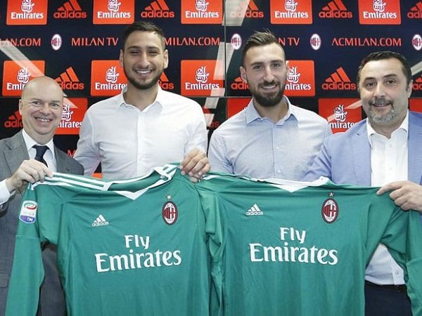 Ini Alasan Fans Turut Sembur Sang Kakak Soal Saga Kontrak Donnarumma
