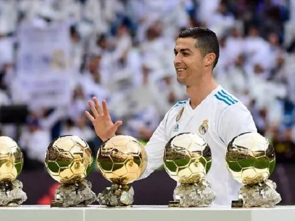 Cristiano Ronaldo Bangga Bisa Bersaing dengan Lionel Messi