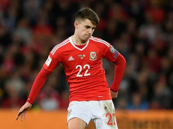 Siap Dipinjamkan Liverpool, Ben Woodburn Diincar Sunderland dan Leeds
