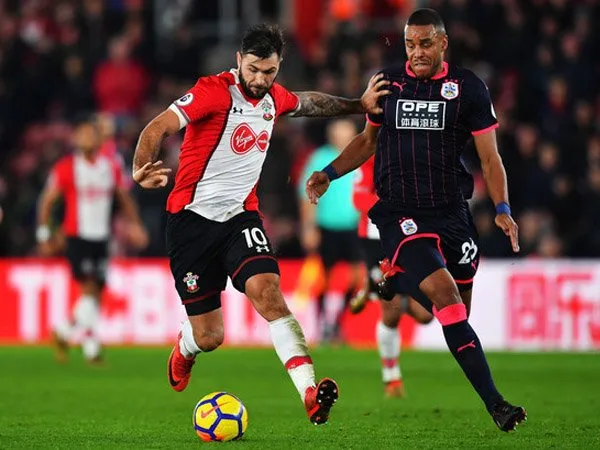 Cedera Hamstring, Charlie Austin Diperkirakan Absen Dua Bulan