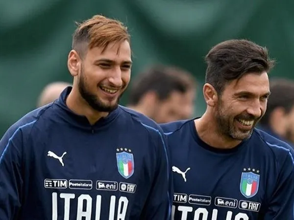 Buffon Berusaha Bujuk Donnarumma ke Juventus