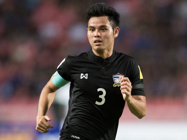 Bek Kiri Thailand Resmi Perkuat Vissel Kobe