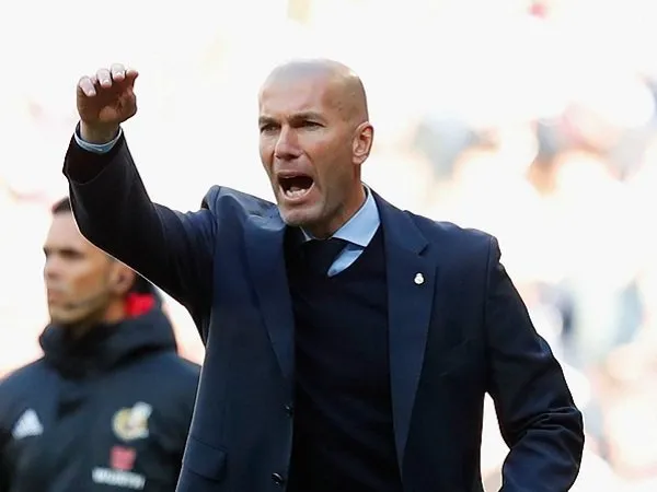 Eks Striker Real Madrid Sebut Zidane Harus Tetap Dipertahankan Klub Meski Nihil Gelar