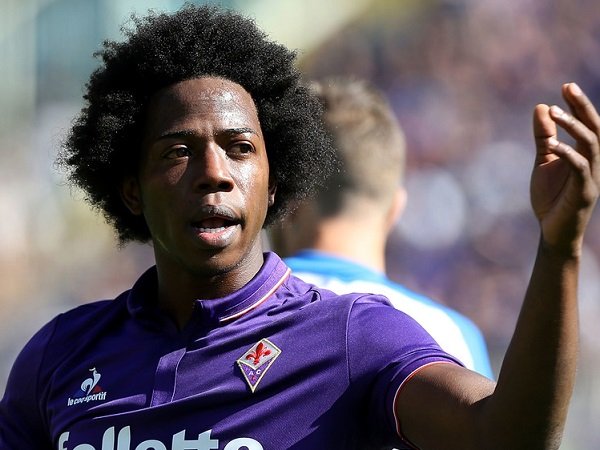 Valencia Ingin Datangkan Carlos Sanchez