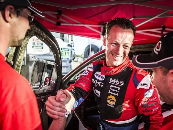 Ten Brinke Juara Etape 11, Sainz Masih Memimpin