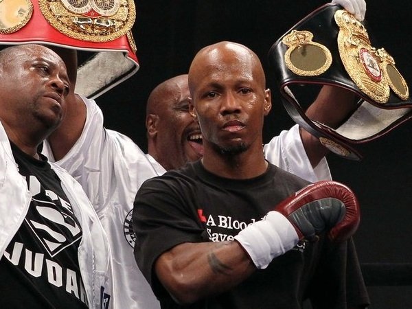 Kembali Beraksi, Eks Juara Dunia Judah Menang Telak Atas Rincon