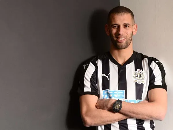 Newcastle Resmi Pinjam Islam Slimani dari Leicester City