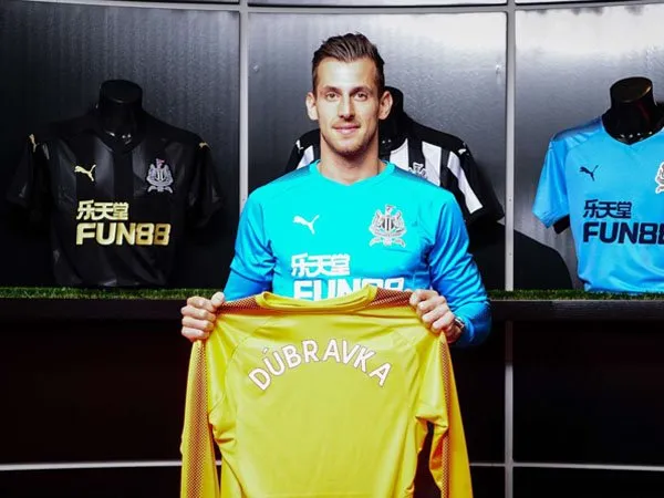 Newcastle Resmi Pinjam Kiper Sparta Prague, Martin Dubravka