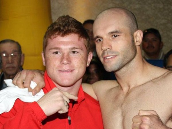 Kakak Canelo Akui Adiknya Harus Lebih Banyak Memukul Lawan Golovkin