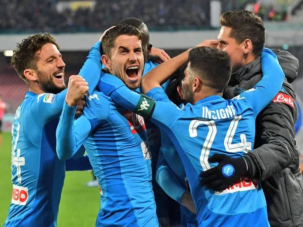 Match Highlight: Napoli 4-1 Lazio, Biancocelesti Kembali Tealn Kekalahan Telak