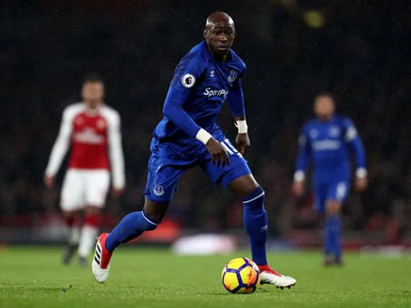 Everton Berpeluang Kehilangan Eliaquim Mangala Hingga Akhir Musim